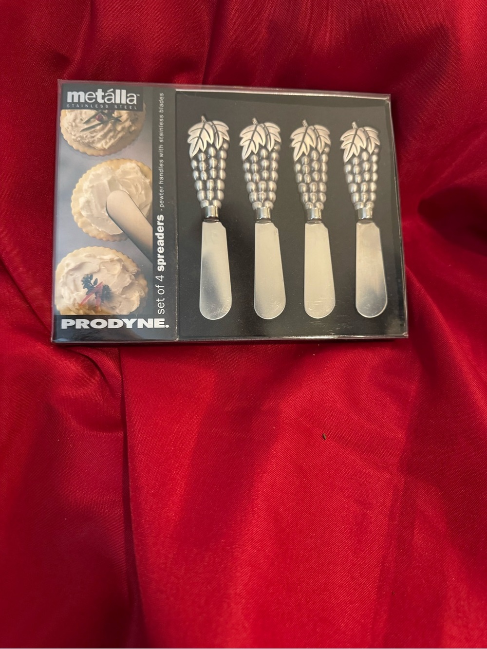Vintage 1999 Prodyne Metalla set 4 server Spreaders w/ Pewter grape Handles NIB
